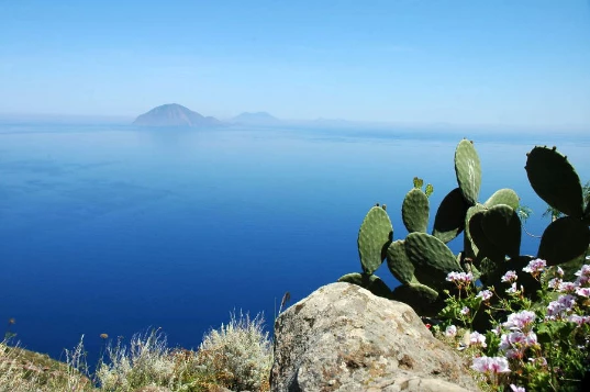 Iles Eoliennes - Photo 5