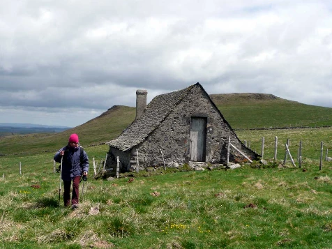 Chemins de Compostelle : Le Puy - Nasbinals - Photo 3