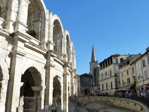 Chemins de Compostelle : Arles - Lodève - Photo 2