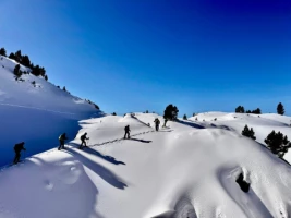Terroirs du Pays Basque : randos hivernales, raquettes et cuisine gourmande ! - Photo 1