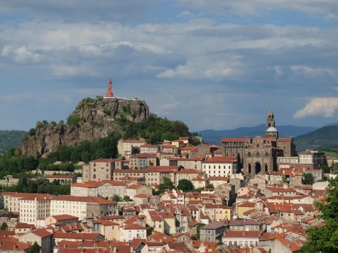 Chemins de Compostelle : Montbrison - Le Puy (Voie de Cluny) - Photo 5