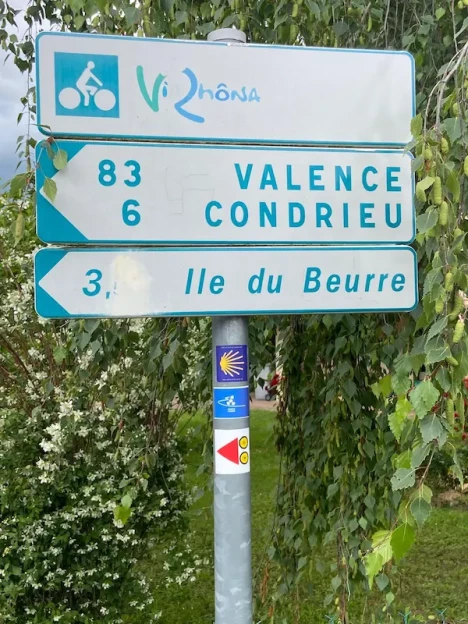 Et soudain, une île