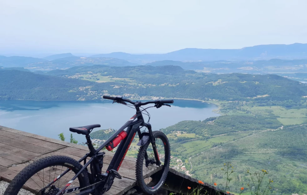 Chemins du Soleil à VTT : Thonon - Grenoble - Alpes du Nord
